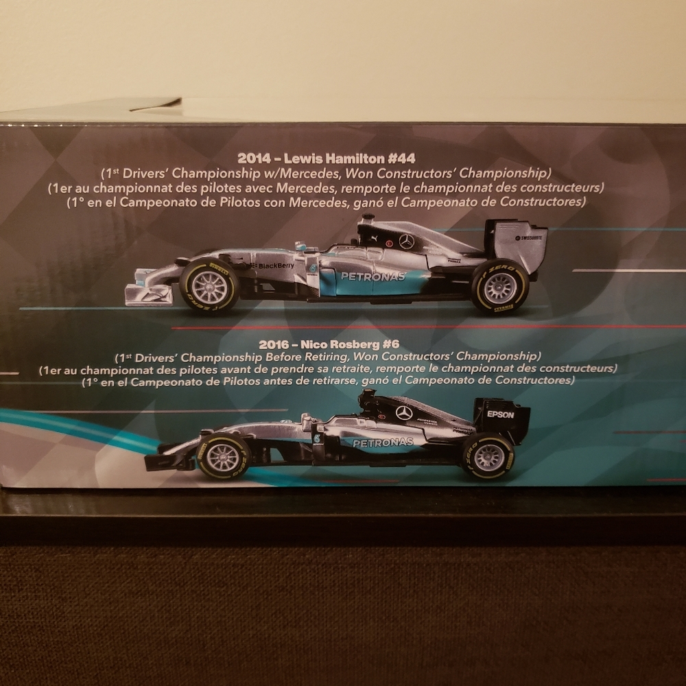 🏎 Formula 1 Mercedes Racing Cars 🏎 - Picture 14 of 16